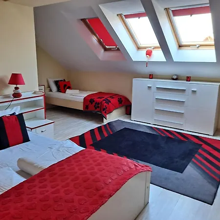 Dom W Karkonoszach Z Basenem 7 Sypialni Tatil Evi Kowary