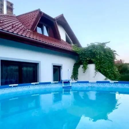 Dom W Karkonoszach Z Basenem 7 Sypialni Ferienhaus Kowary