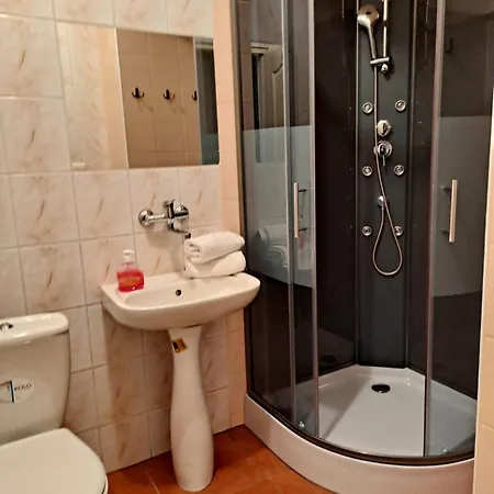 Dom W Karkonoszach Z Basenem 7 Sypialni Kowary