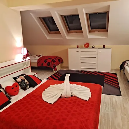 Dom W Karkonoszach Z Basenem 7 Sypialni Ferienhaus Kowary