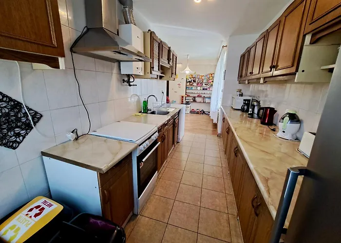 Dom W Karkonoszach Z Basenem 7 Sypialni Dom wakacyjny Kowary