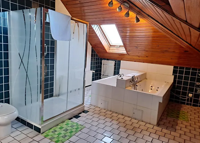 Dom wakacyjny Dom W Karkonoszach Z Basenem 7 Sypialni