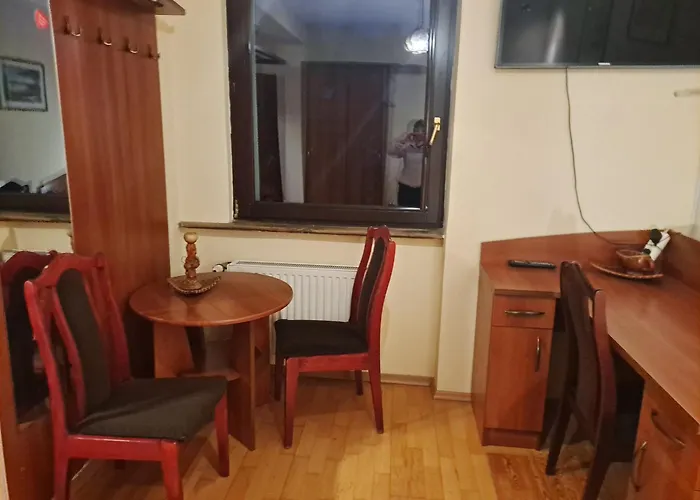 Dom wakacyjny Dom W Karkonoszach Z Basenem 7 Sypialni Kowary