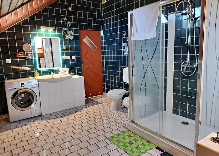 Dom W Karkonoszach Z Basenem 7 Sypialni Dom wakacyjny Kowary